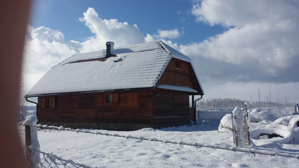 Villa Kuca Za Odmor Balenovic Gospić Exterior foto